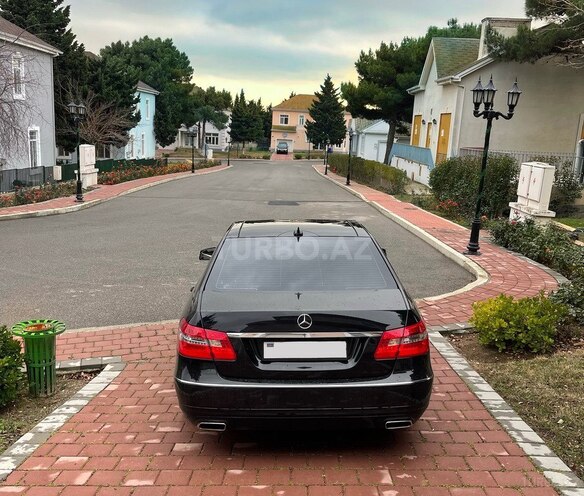 Mercedes E 220 2011, 125,000 km - 2.2 l - Bakı