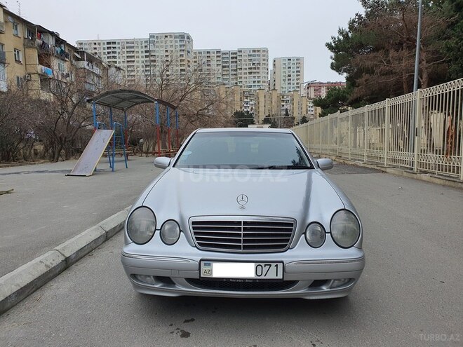 Mercedes E 280 2001, 285,000 km - 2.8 l - Bakı