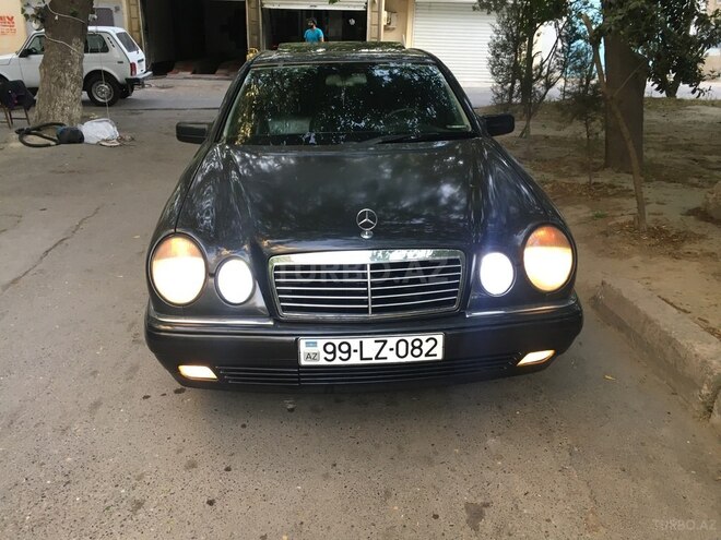 Mercedes E 230 1995, 425,000 km - 2.3 л - Bakı