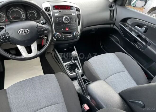 Kia Ceed 2011, 210,500 km - 1.6 л - Bakı