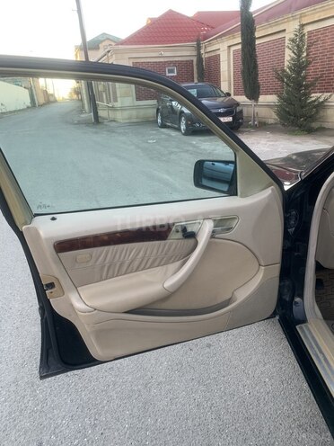 Mercedes C 230 1997, 235,000 km - 2.3 л - Bakı