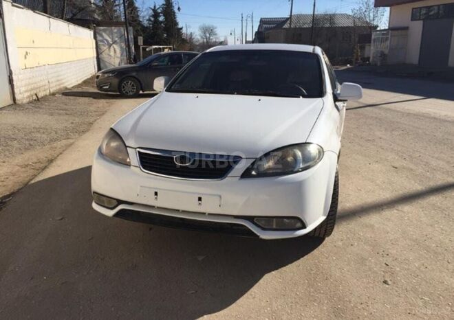 Daewoo Gentra 2014, 355,000 km - 1.5 l - Şamaxı