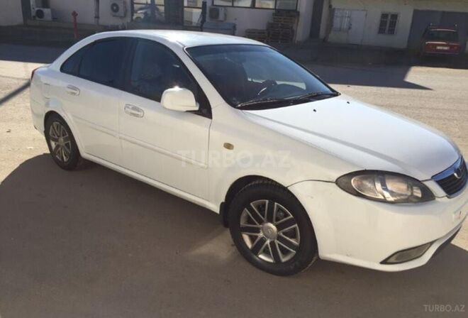 Daewoo Gentra 2014, 355,000 km - 1.5 l - Şamaxı