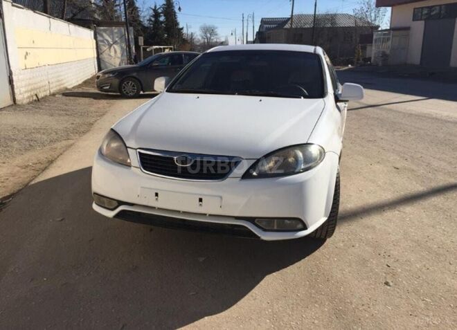 Daewoo Gentra 2014, 355,000 km - 1.5 l - Şamaxı