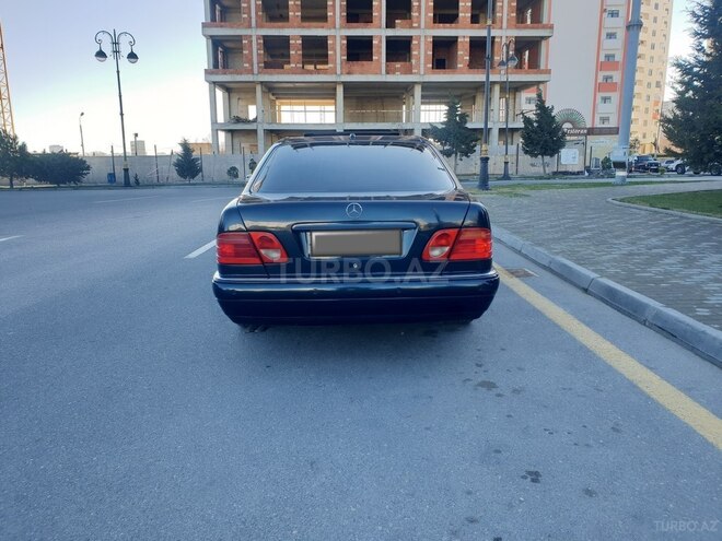 Mercedes E 240 1999, 399,800 km - 2.4 l - Bakı