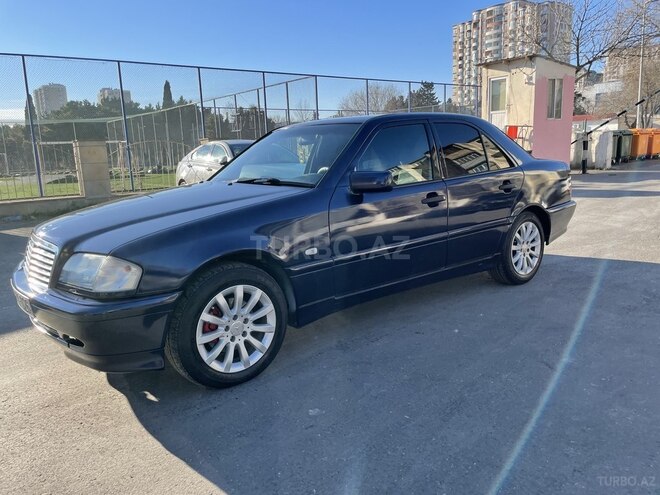 Mercedes C 220 2000, 340,000 km - 2.2 l - Bakı