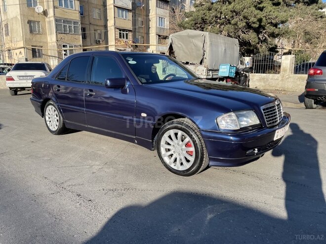 Mercedes C 220 2000, 340,000 km - 2.2 l - Bakı