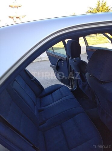 Mercedes C 220 1995, 400,000 km - 2.2 l - Xaçmaz