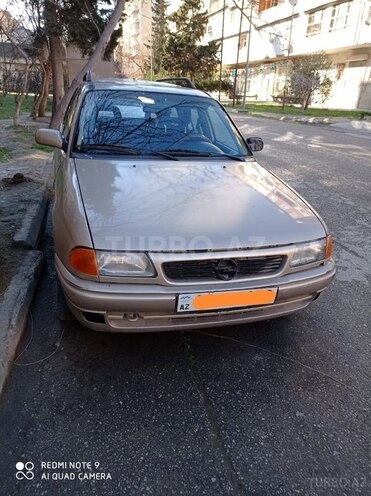 Opel Astra 1997, 866,000 km - 1.8 л - Bakı