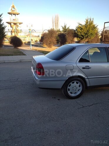 Mercedes C 220 1995, 400,000 km - 2.2 l - Xaçmaz