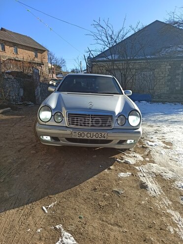 Mercedes E 320 1998, 200,000 km - 3.2 l - Gədəbəy