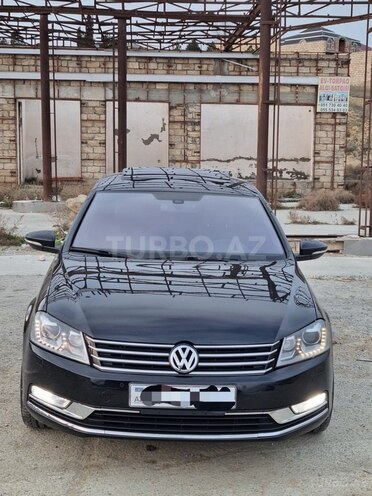 Volkswagen Passat 2014, 122,500 km - 1.8 l - Bakı
