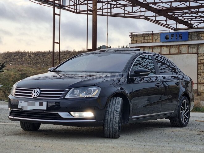 Volkswagen Passat 2014, 122,500 km - 1.8 l - Bakı