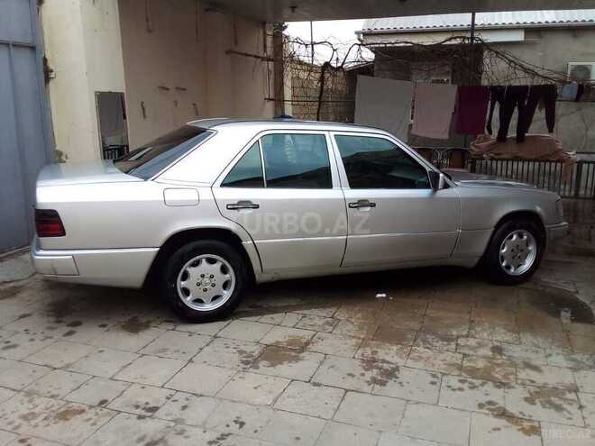 Mercedes E 220 1992, 350,545 km - 2.2 л - Bakı