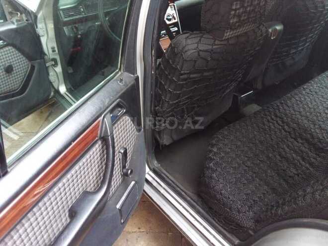 Mercedes E 220 1992, 350,545 km - 2.2 л - Bakı