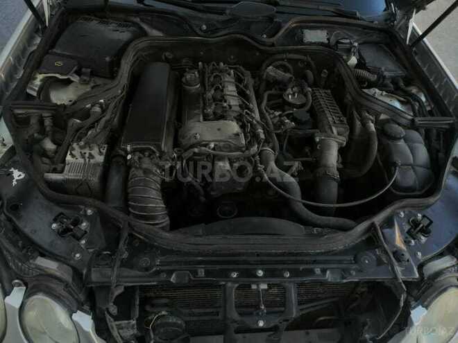 Mercedes E 220 2003, 298,890 km - 2.2 l - Bakı