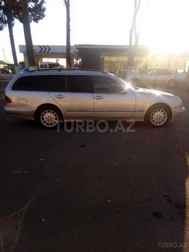 Mercedes E 200 2000, 552,456 km - 2.0 л - Göyçay