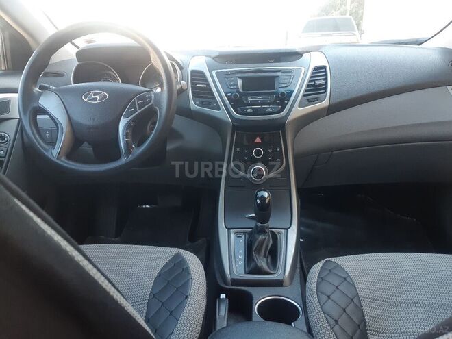 Hyundai Elantra 2015, 123,000 km - 1.8 л - Gəncə