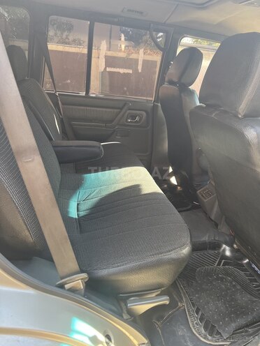 Mitsubishi Pajero 1991, 380,000 km - 2.5 l - Bakı