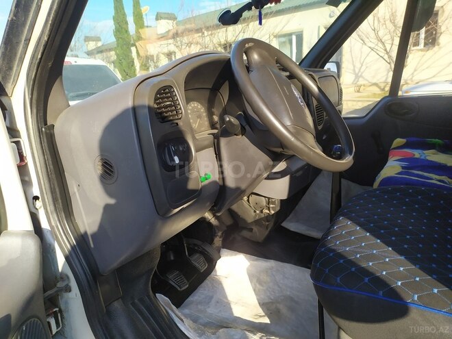 Ford Transit 2003, 247,000 km - 2.4 l - Tovuz