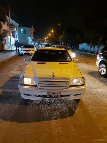 Mercedes C 230 1997, 287,000 km - 2.3 л - Bakı