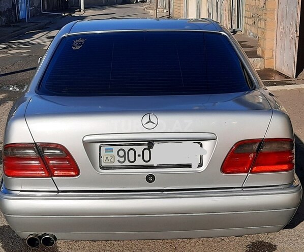 Mercedes E 230 1996, 330,000 km - 2.3 l - Gəncə