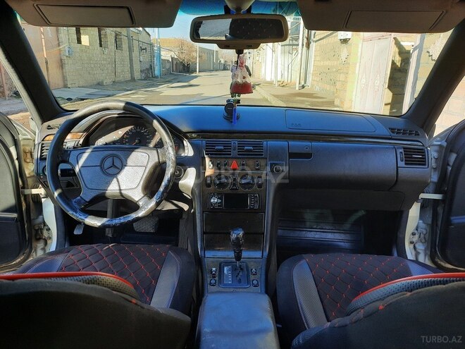 Mercedes E 230 1996, 330,000 km - 2.3 l - Gəncə