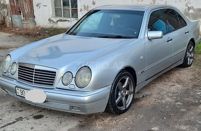 Mercedes E 230 1996, 330,000 km - 2.3 l - Gəncə