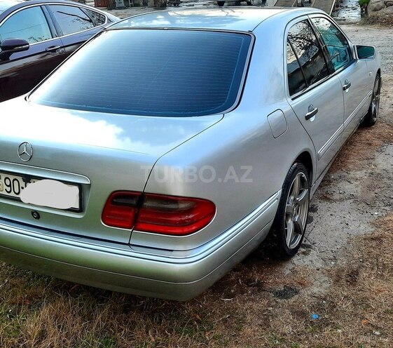 Mercedes E 230 1996, 330,000 km - 2.3 l - Gəncə