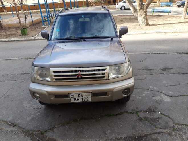 Mitsubishi Pajero io 1999, 250,500 km - 2.0 л - Sumqayıt