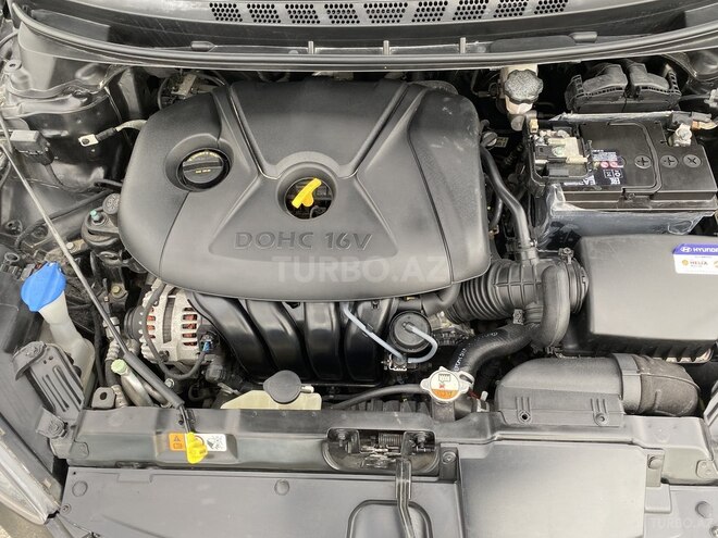 Hyundai Elantra 2015, 105,000 km - 1.8 l - Bakı