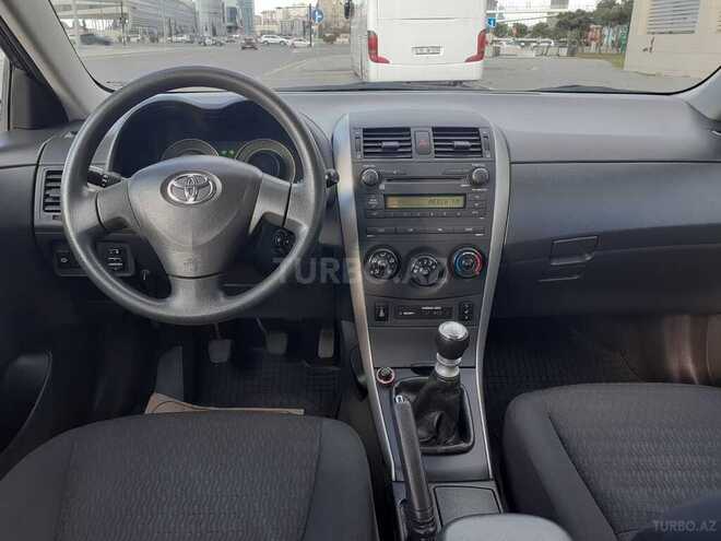 Toyota Corolla 2009, 172,325 km - 1.4 l - Bakı