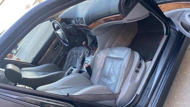 BMW 525 2001, 147,777 km - 2.5 l - Bakı