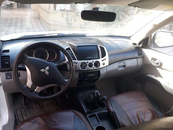 Mitsubishi L200 2014, 177,000 km - 2.5 l - Göygöl