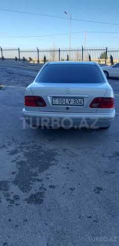 Mercedes E 220 1998, 320,000 km - 2.2 л - Bakı