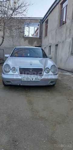 Mercedes E 220 1998, 320,000 km - 2.2 л - Bakı