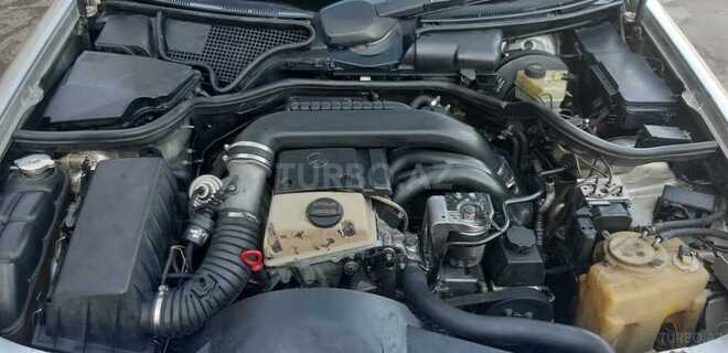 Mercedes E 220 1998, 320,000 km - 2.2 л - Bakı