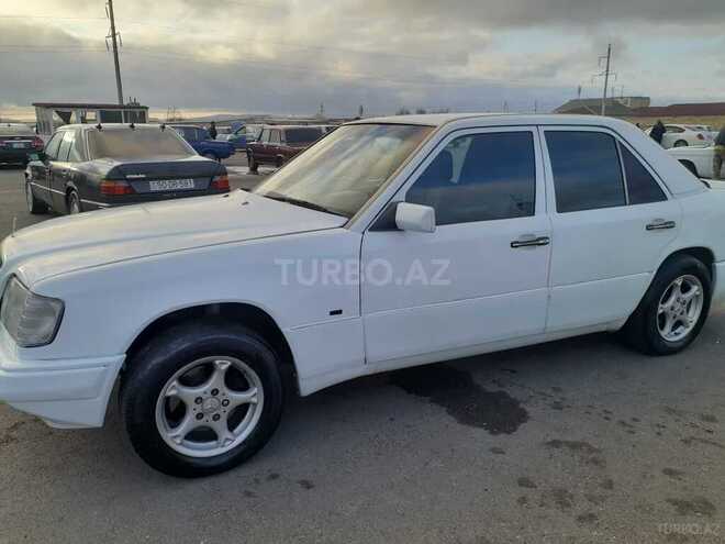 Mercedes E 200 1990, 486,000 km - 2.0 l - Bakı