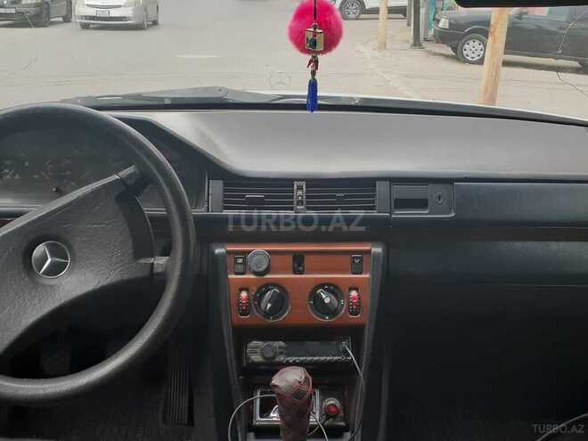 Mercedes E 200 1990, 486,000 km - 2.0 l - Bakı