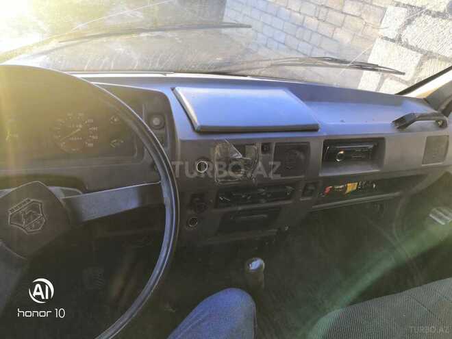 GAZ 3302-288 2002, 90,000 km - 2.3 l - Quba