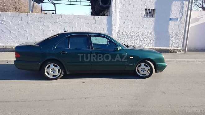 Mercedes E 200 1998, 123,456 km - 2.0 л - Mingəçevir