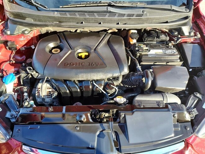 Hyundai Elantra 2015, 91,250 km - 1.8 л - Bakı