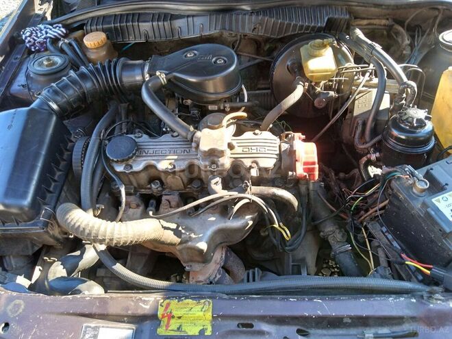 Opel Vectra 1993, 275,482 km - 1.8 l - Zaqatala