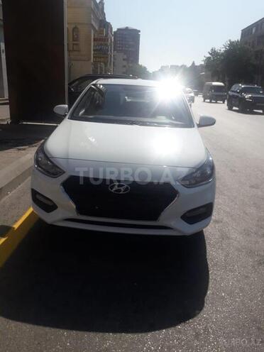 Hyundai Accent 2019, 136,000 km - 1.4 л - Bakı