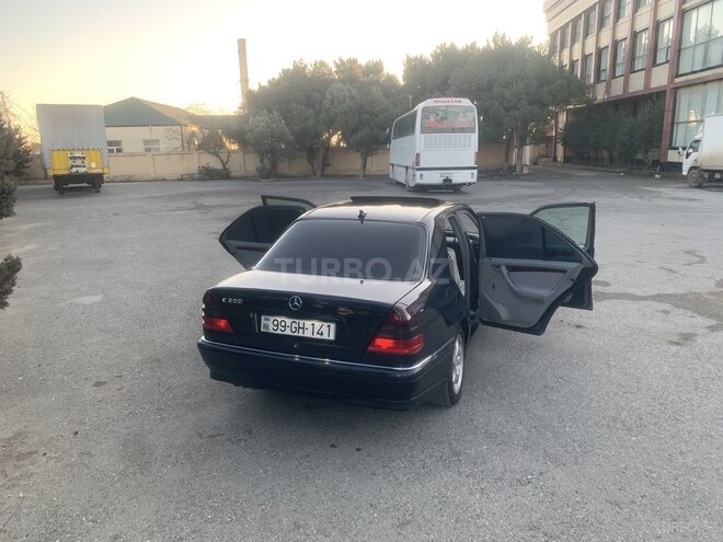 Mercedes C 200 1997, 380,000 km - 2.0 l - Bakı