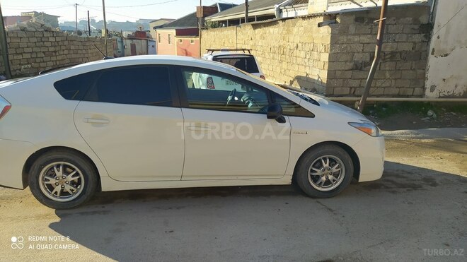 Toyota Prius 2010, 200,000 km - 1.8 л - Bakı