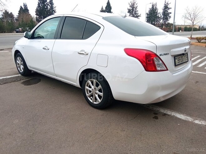 Nissan Sunny 2012, 137,000 km - 1.5 л - Gəncə
