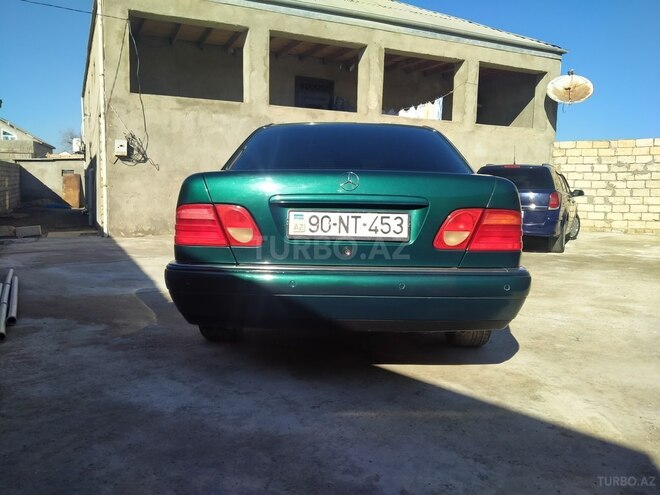Mercedes E 240 1998, 245,200 km - 2.4 l - Sumqayıt