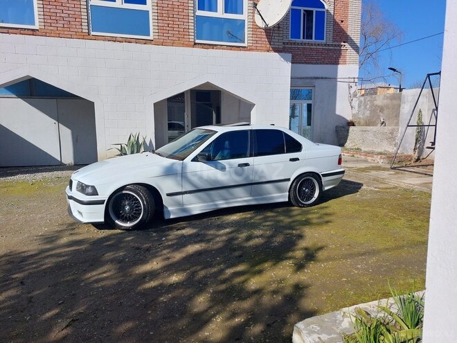 BMW 320 1992, 287,000 km - 2.0 l - Lənkəran