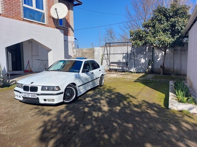 BMW 320 1992, 287,000 km - 2.0 l - Lənkəran